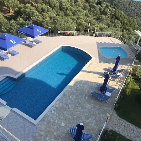 Kafe Hotell Lukovë