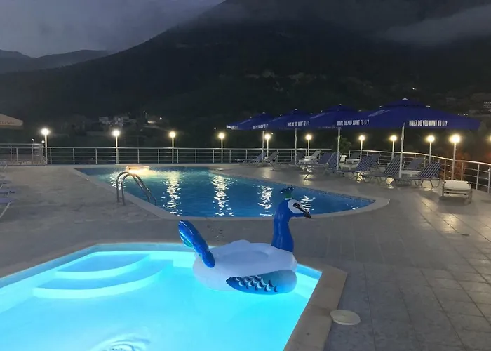 Kafe Hotel Lukovë