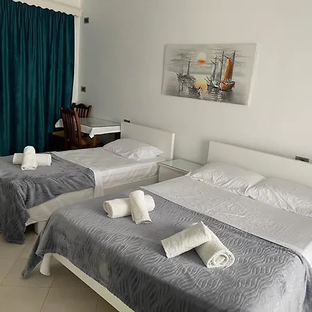 Kafe Otel Lukovë